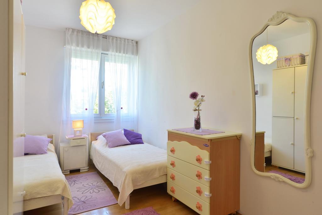 Cozy Beach Apartment Split Extérieur photo