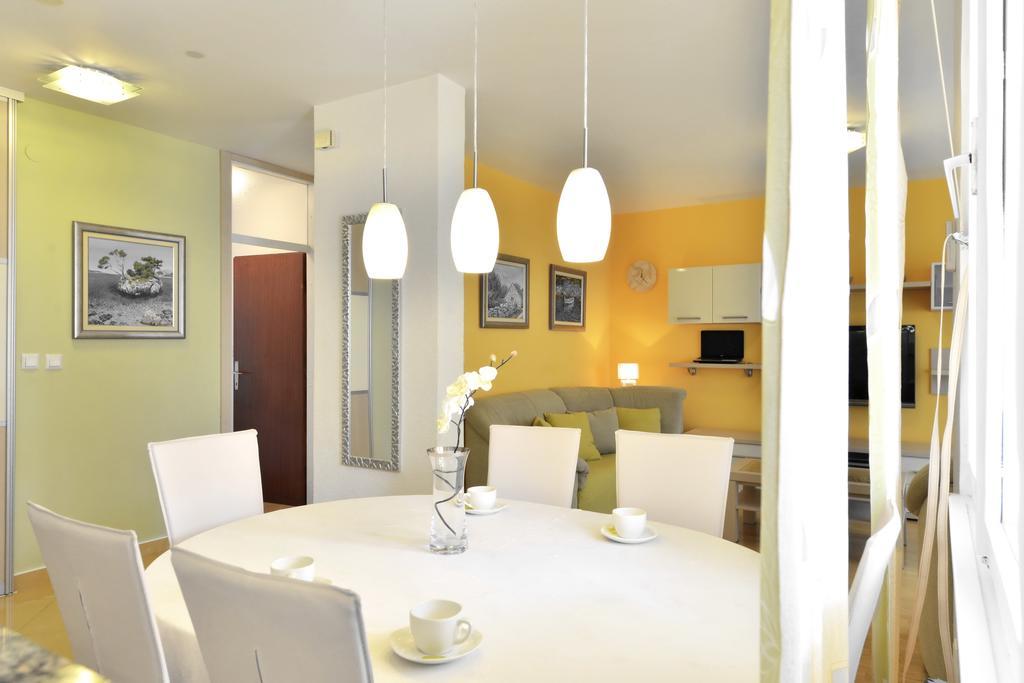 Cozy Beach Apartment Split Extérieur photo